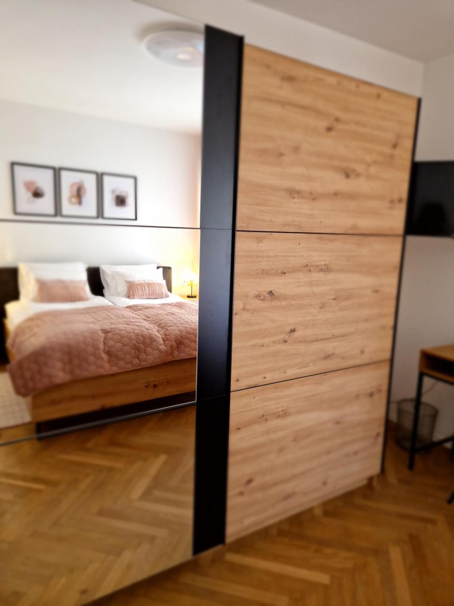 Marela Apartament *
